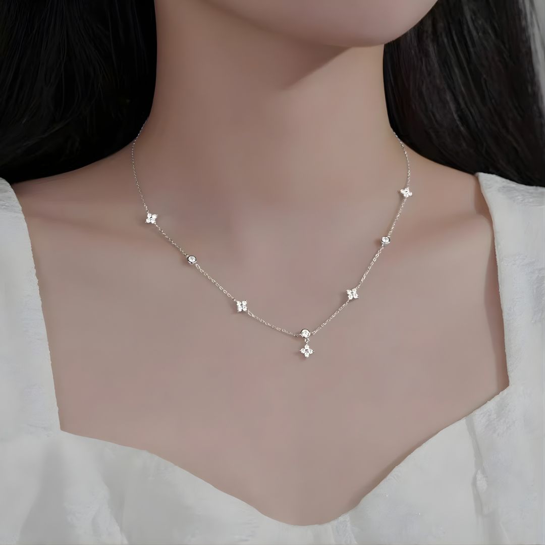 Glace Clover Necklace