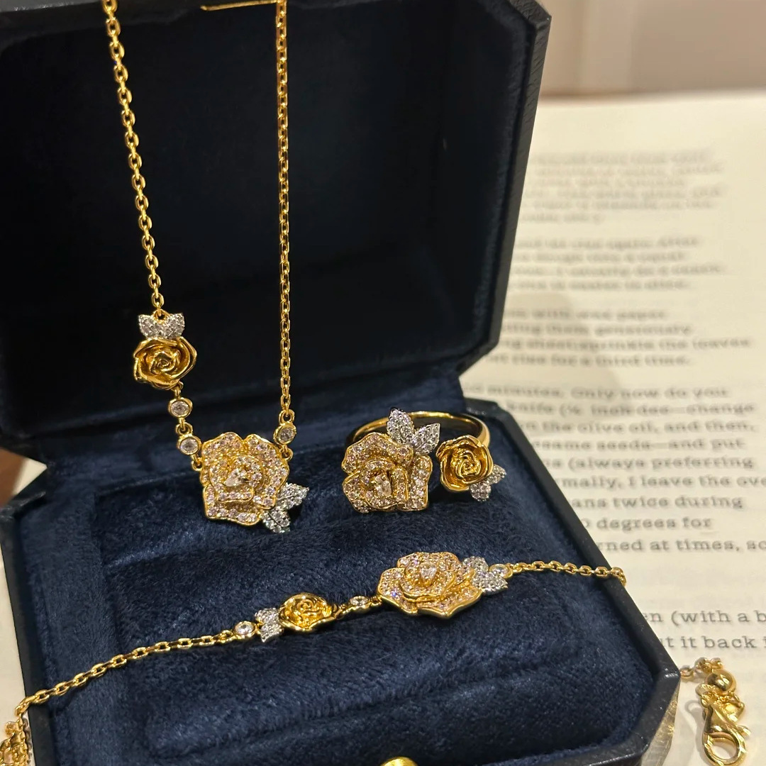 Velour Rose Set