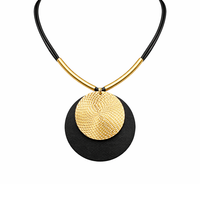 Chic Medallion Set