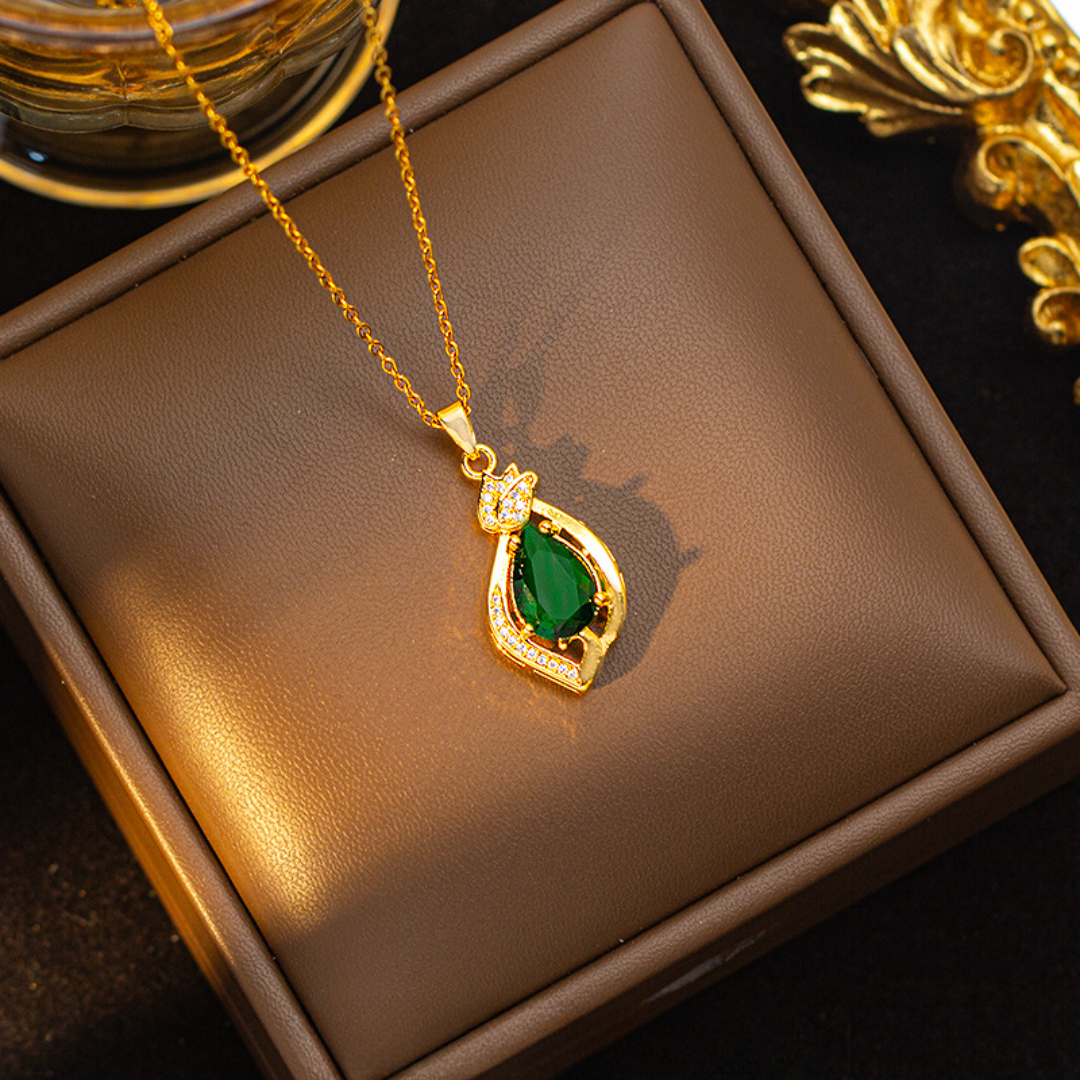Emerald Allure Necklace