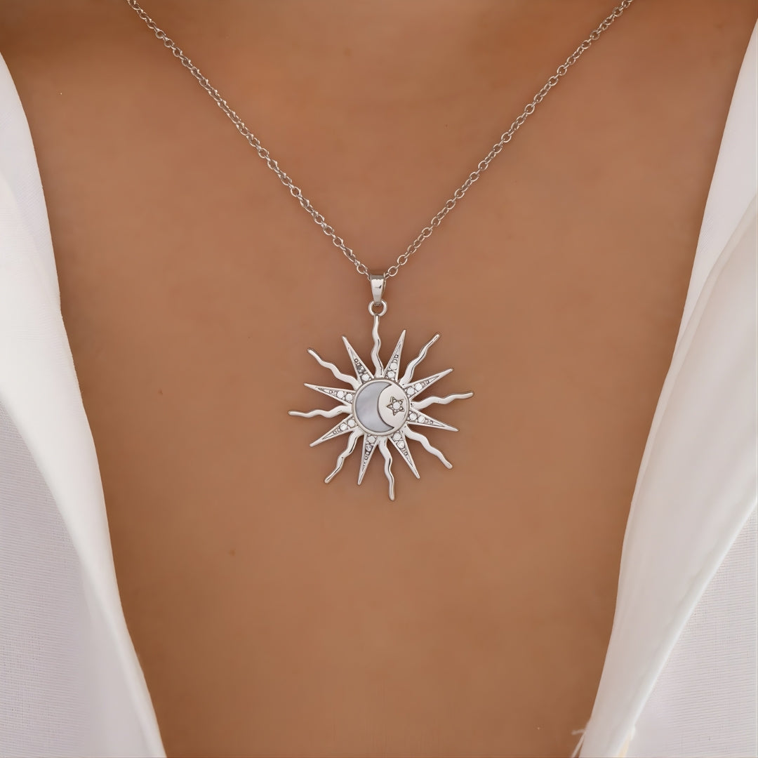 Noir Soleil Necklace