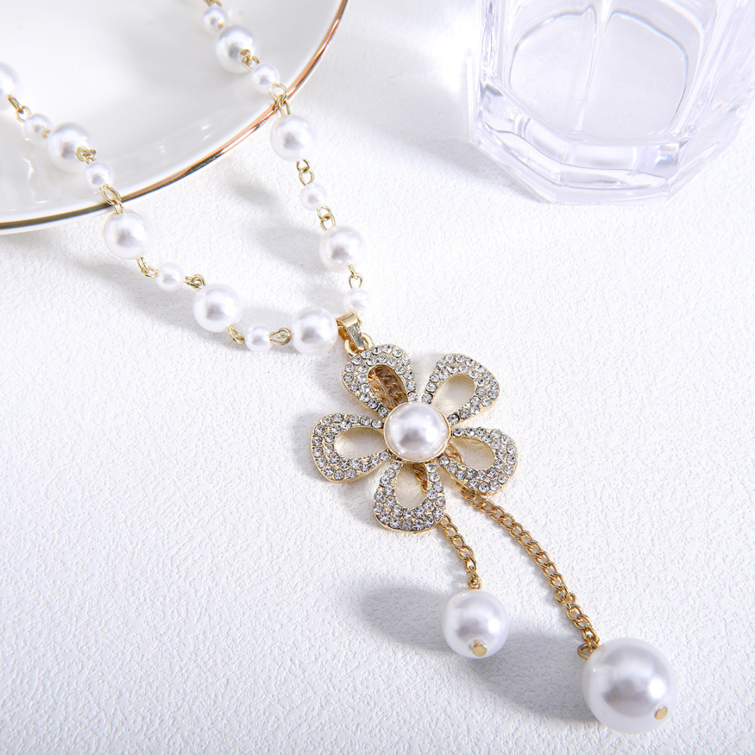 Floral Pearl Necklace