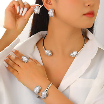Refined Halo Set