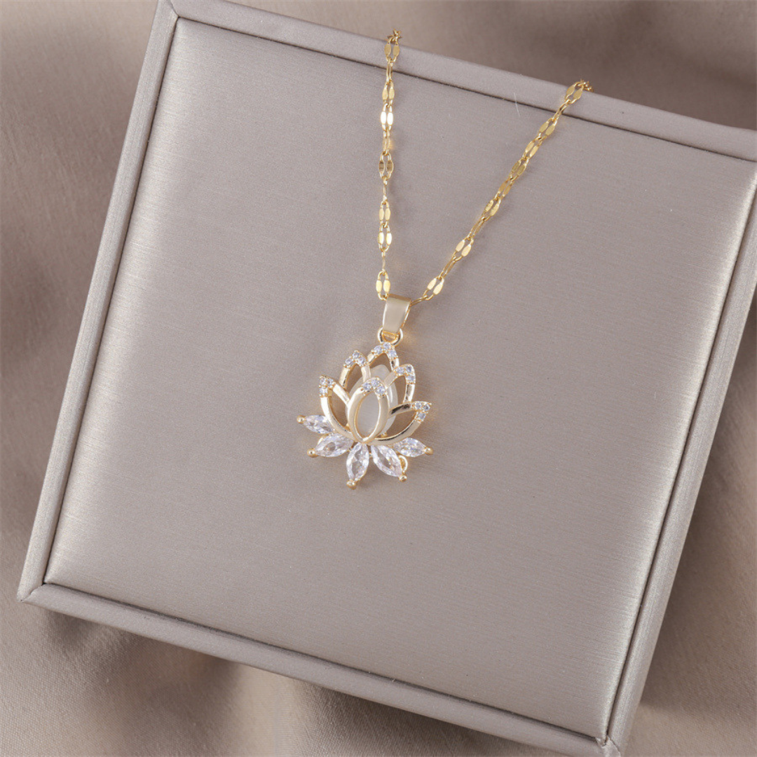 Lotus Zircon Necklace