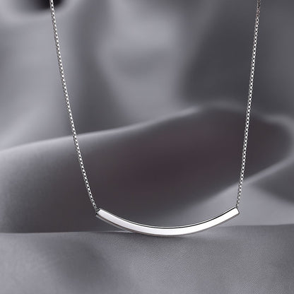 Marivelle Curve Necklace