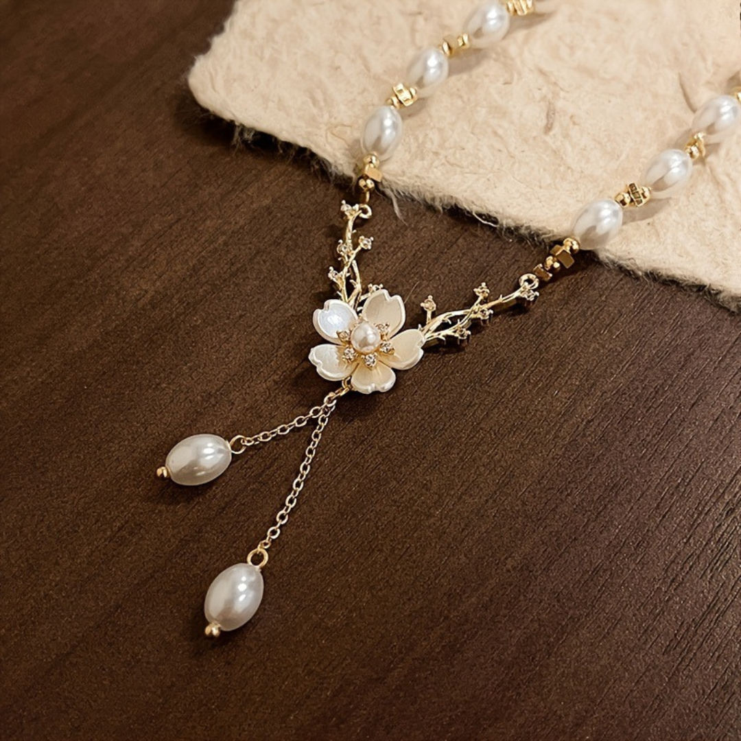 Blossom Pearl Neckace