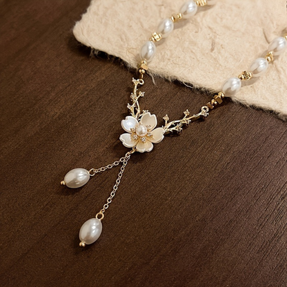 Blossom Pearl Neckace