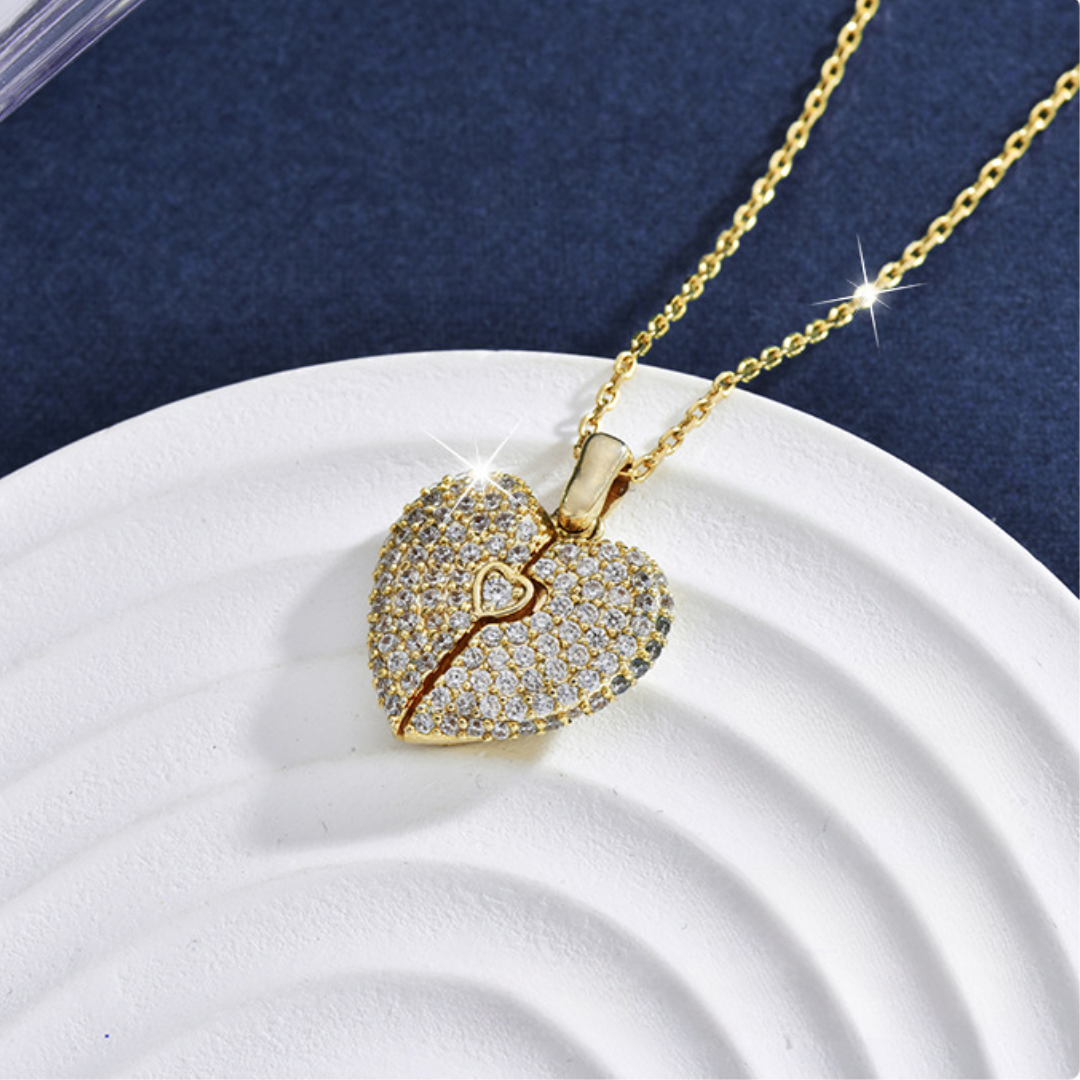 Love Glimmer Necklace