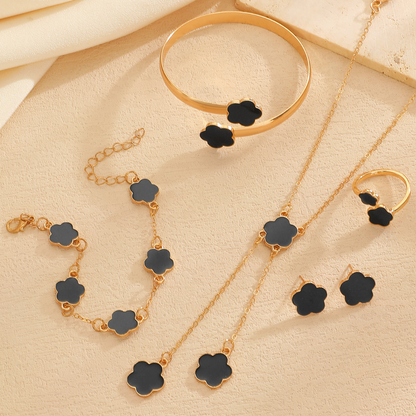Noir Clover Set