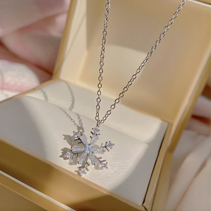 Twirlflake Grace Necklace