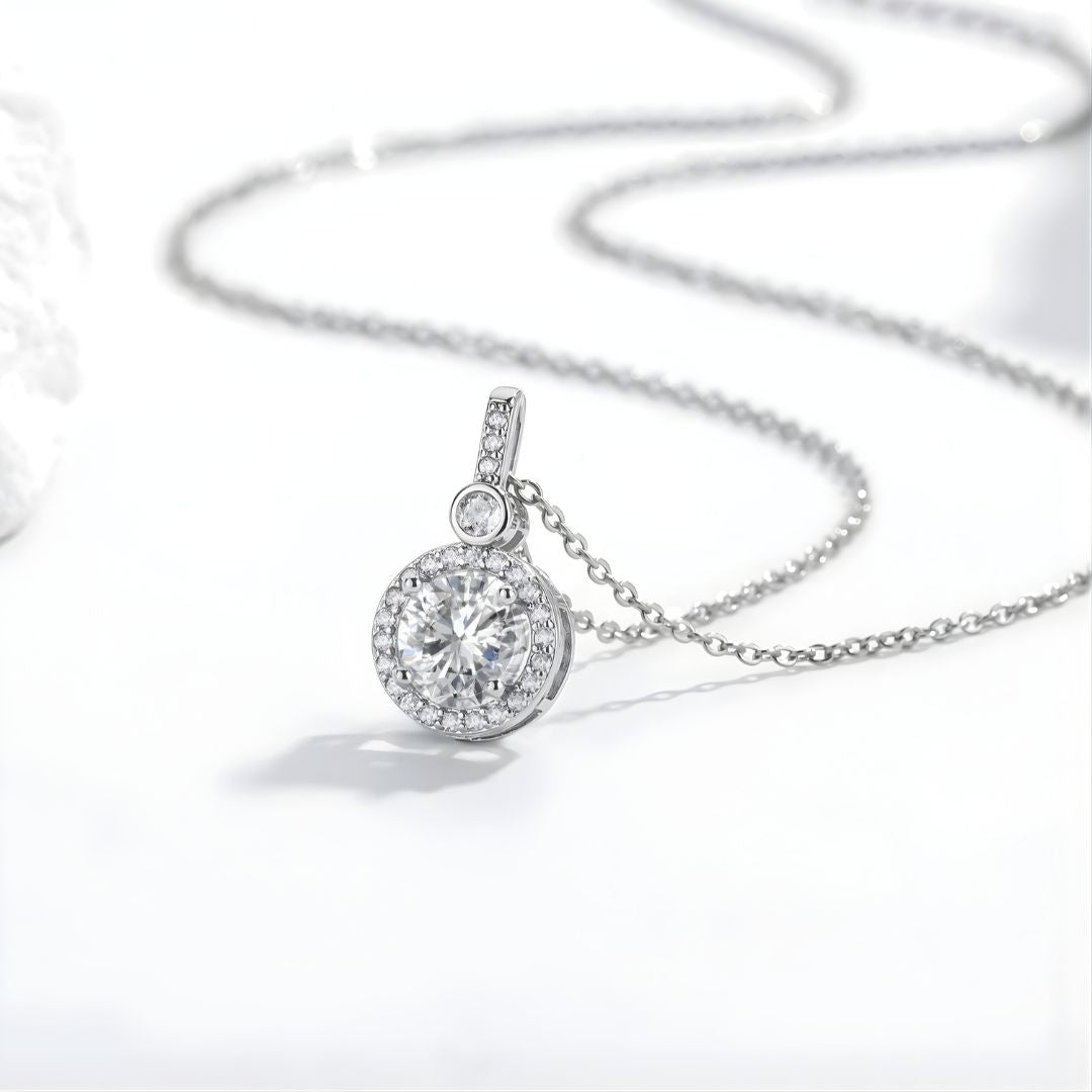 Velisse Radiant Necklace