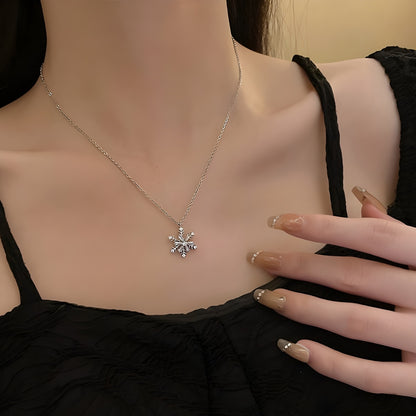 Twirlflake Grace Necklace