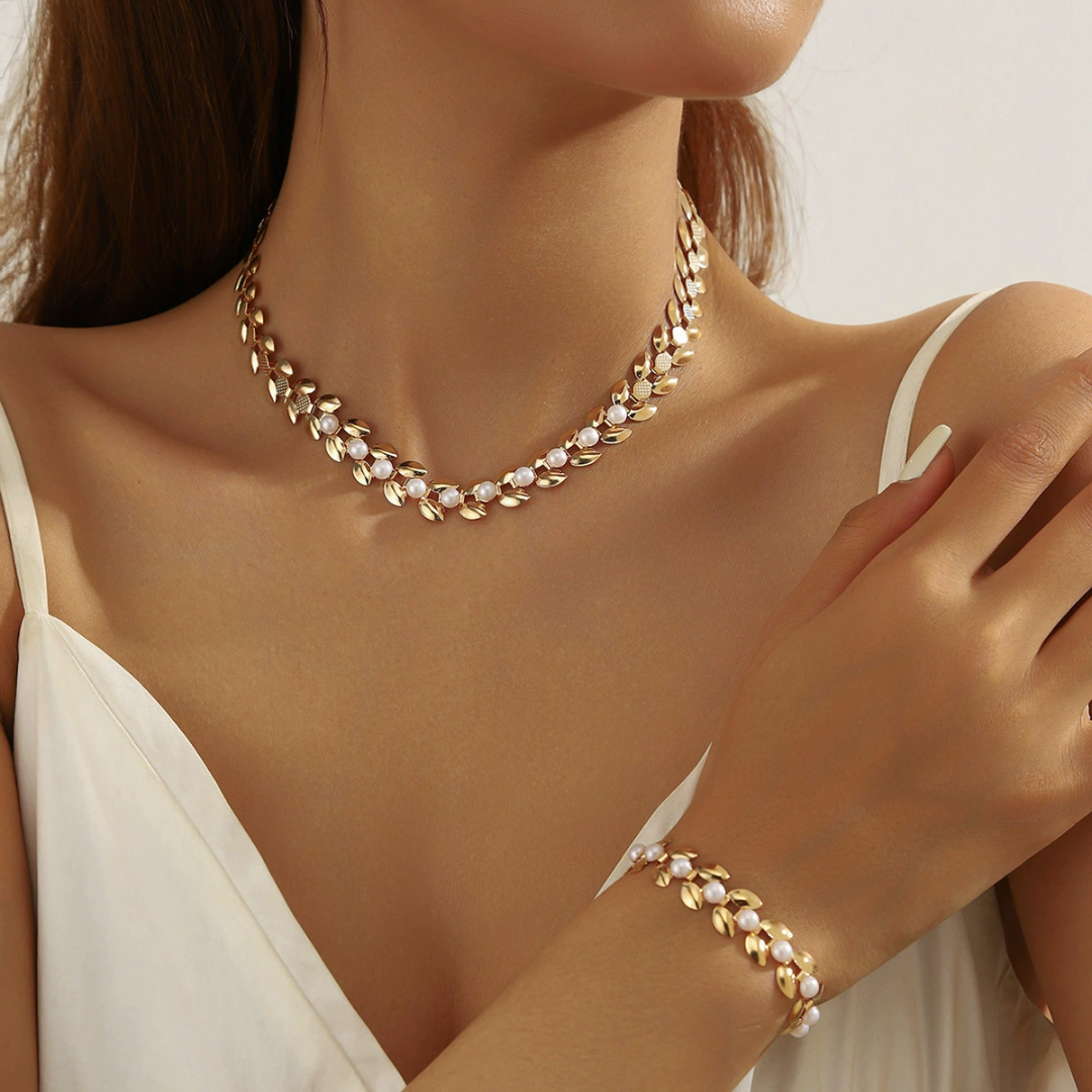Auric Pearl Set