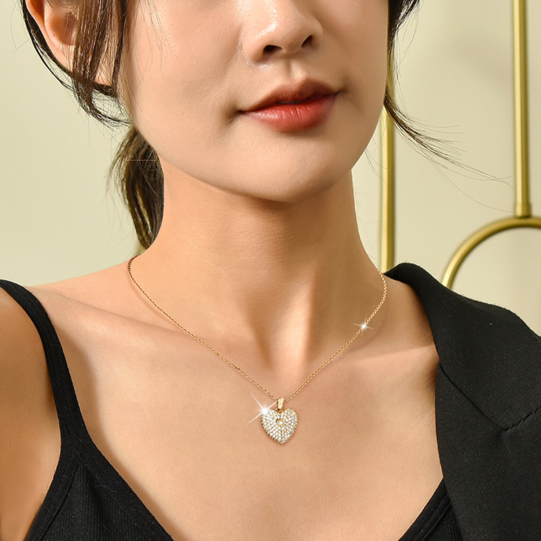 Love Glimmer Necklace