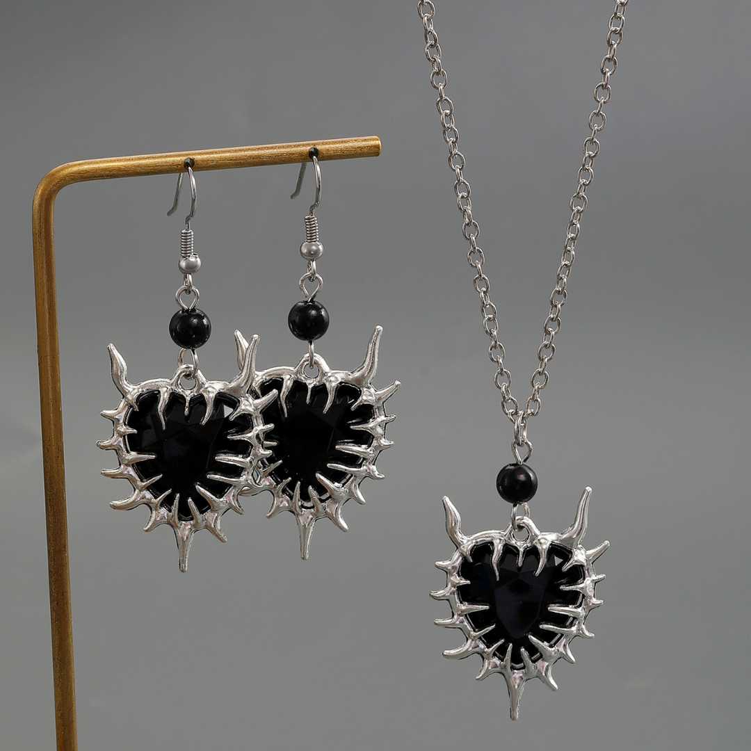 Thorn Heart Set