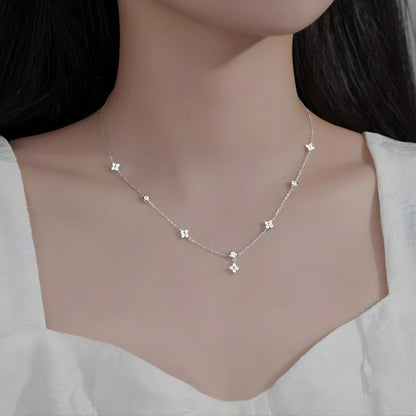 Glace Clover Necklace