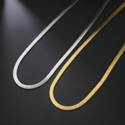 Silvra Edge Necklace