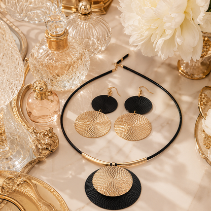 Chic Medallion Set